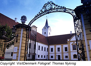 Dronninglund mit â€žSchloss Voergaardâ€œ