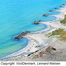 Strand mit Buhnen bei Skagen