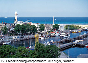 Der Hafen von WarnemÃ¼nde, Ostsee